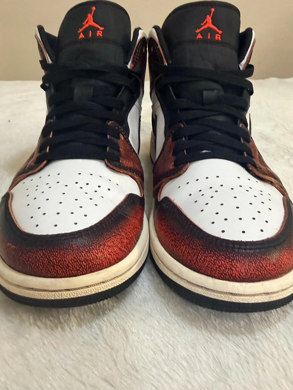 Jordan 1 Mid Wear-Away Infrared Chicago Men’s Size 8.5 - #DV9565-006